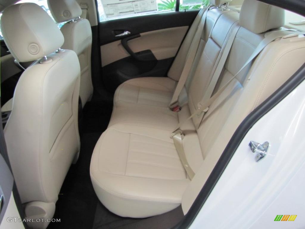 Cashmere Interior 2011 Buick Regal CXL Photo #43407228