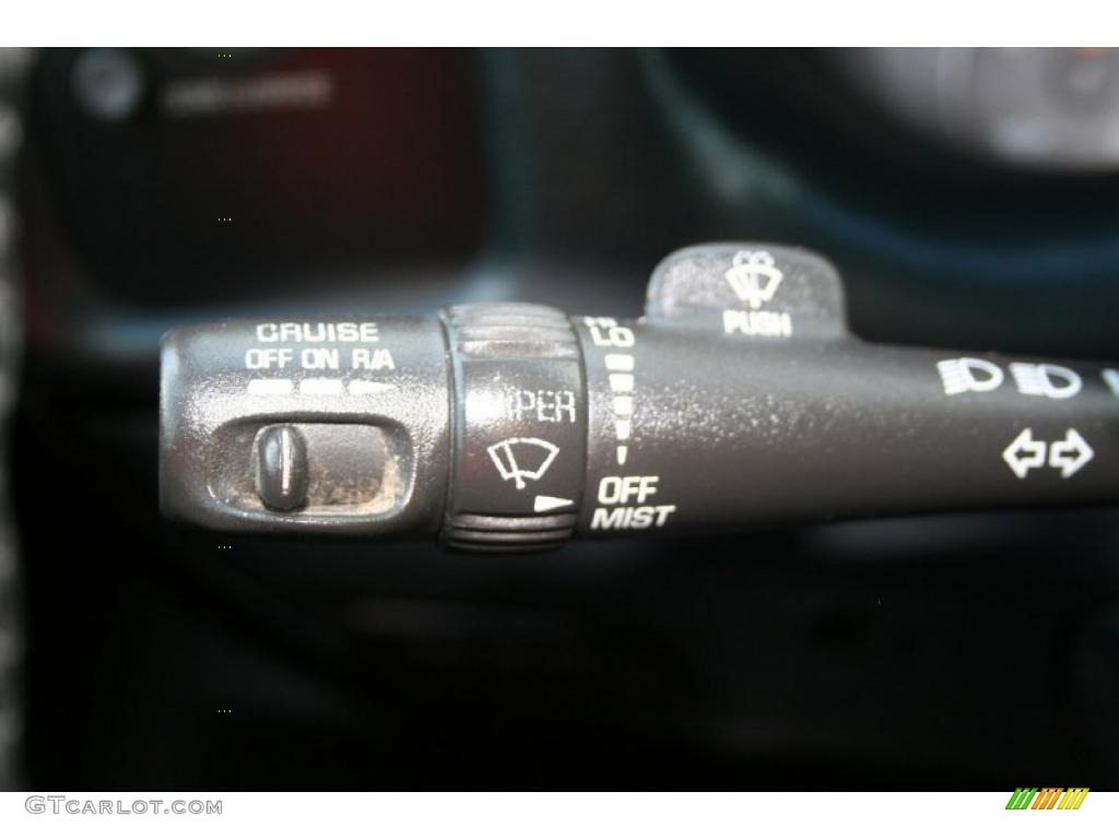 2000 GMC Sonoma SLS Sport Extended Cab 4x4 Controls Photo #43411556