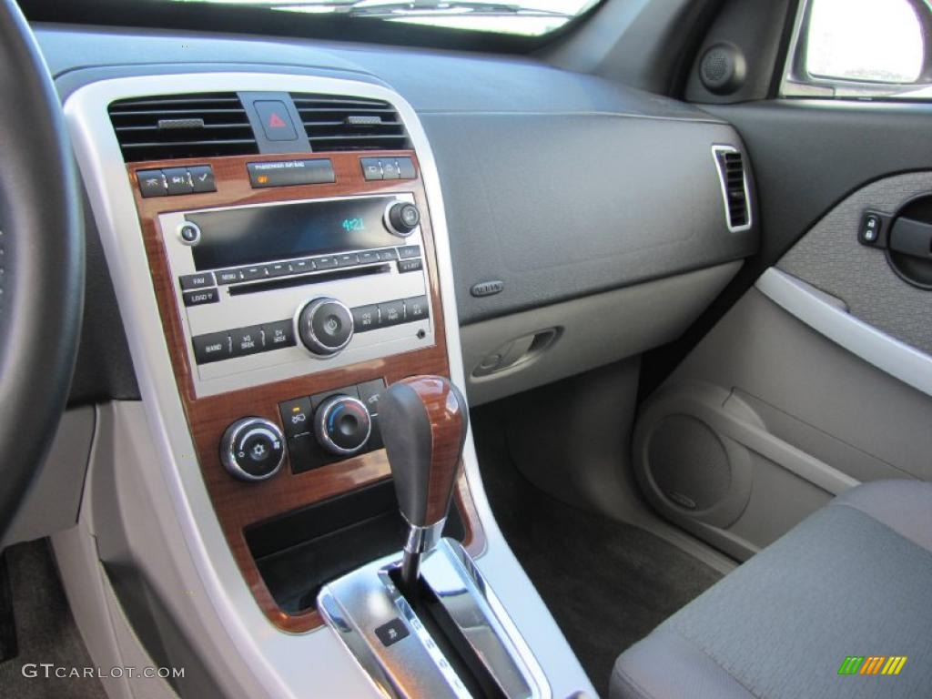 2009 Chevrolet Equinox LT AWD Controls Photo #43420836