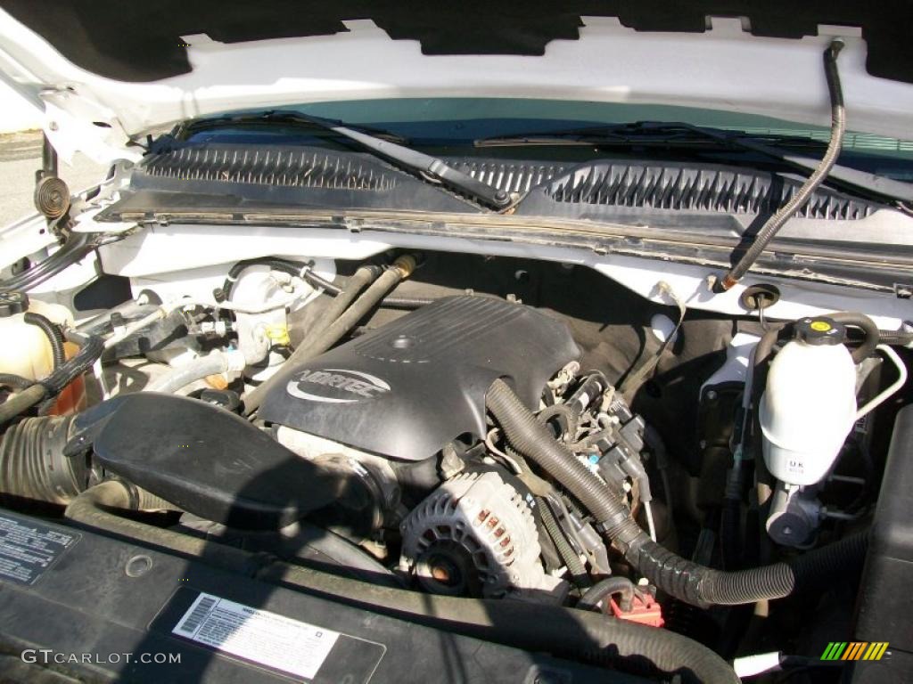2004 Chevrolet Silverado 3500HD Regular Cab Chassis 6.0 Liter OHV 16-Valve V8 Engine Photo #43422756