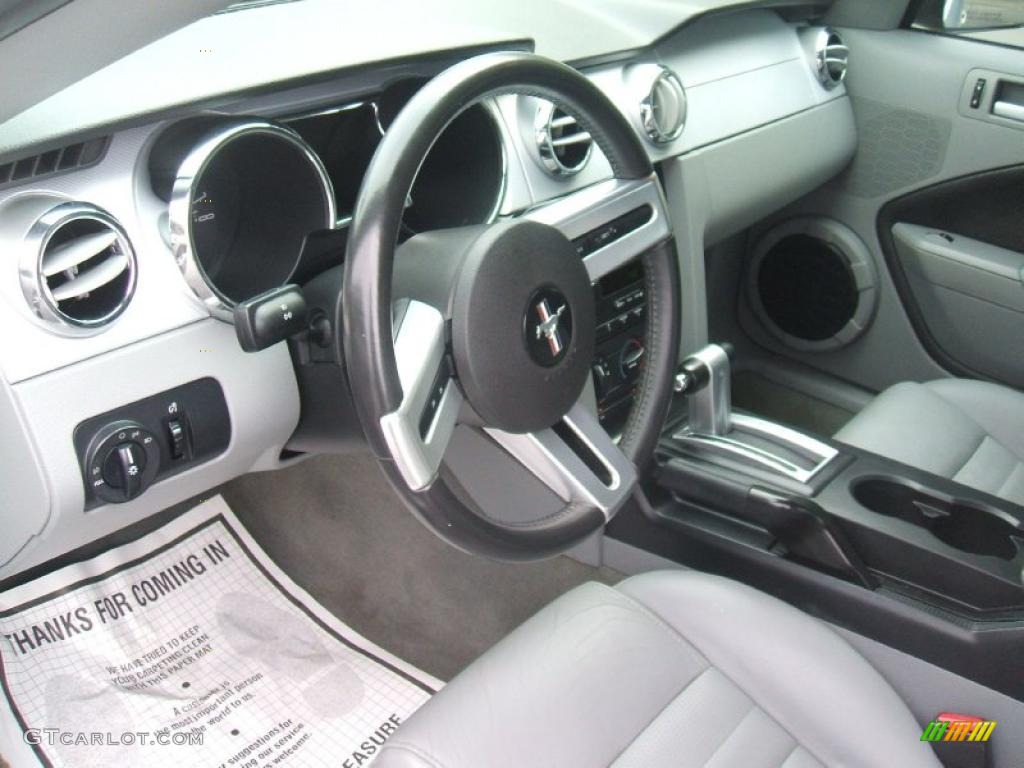 2006 Mustang GT Premium Coupe - Satin Silver Metallic / Light Graphite photo #7