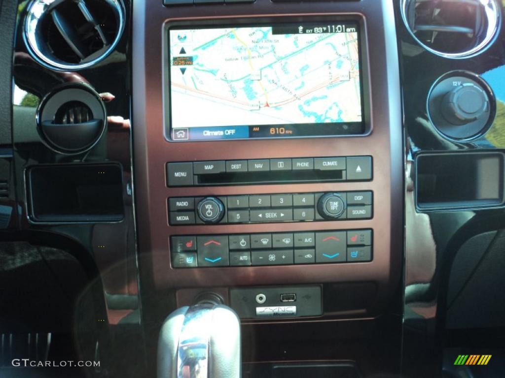 2010 Ford F150 Harley-Davidson SuperCrew Controls Photo #43425532