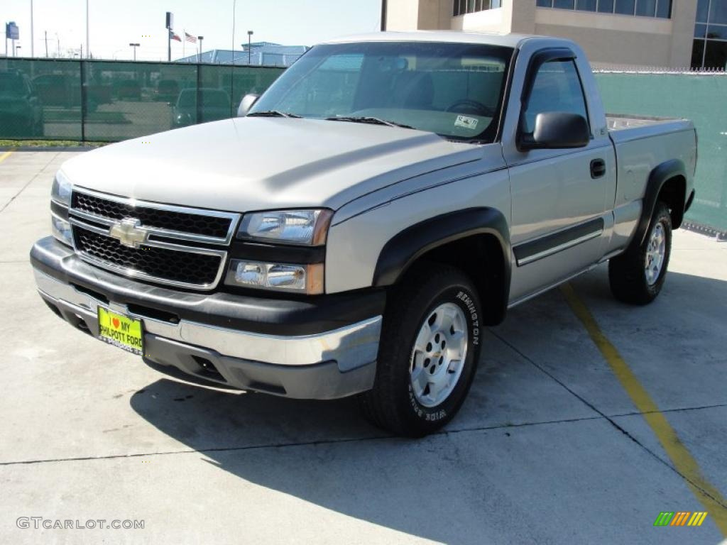 2006 Silverado 1500 LS Regular Cab 4x4 - Silver Birch Metallic / Dark Charcoal photo #7