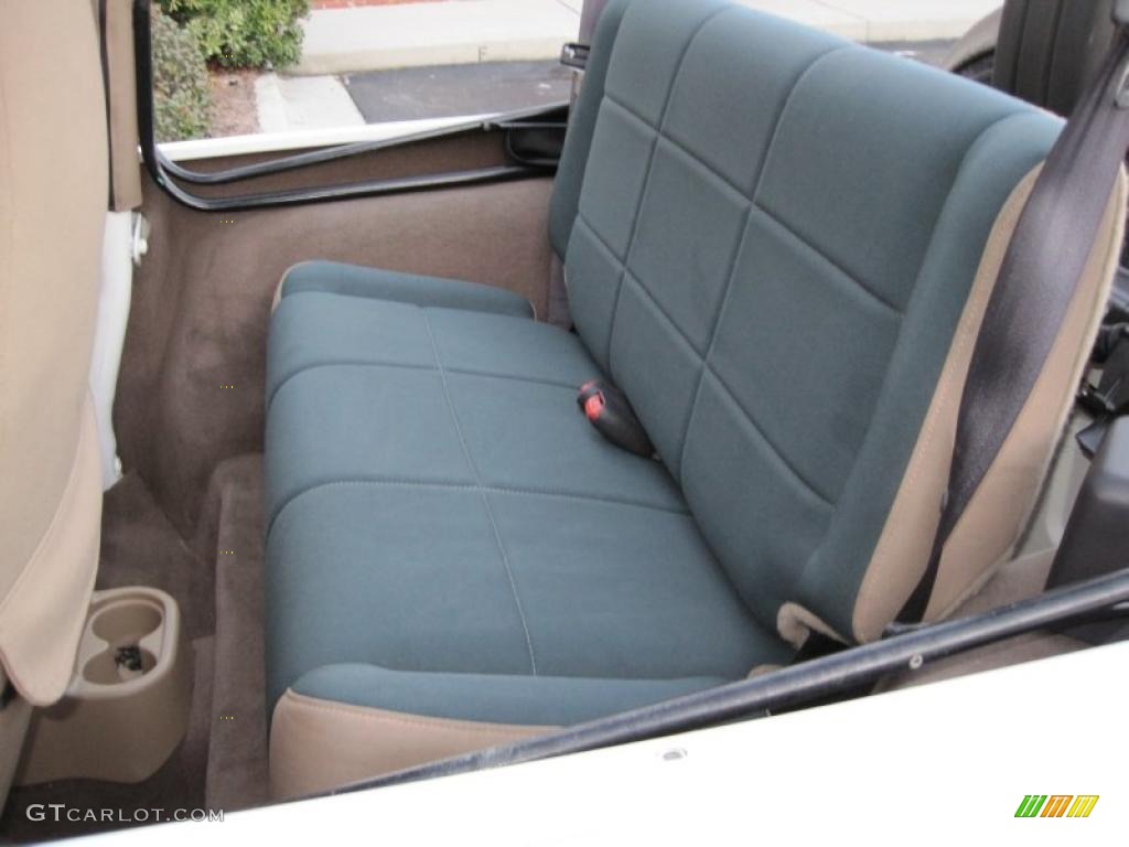 Camel/Dark Green Interior 2001 Jeep Wrangler Sahara 4x4 Photo #43430117