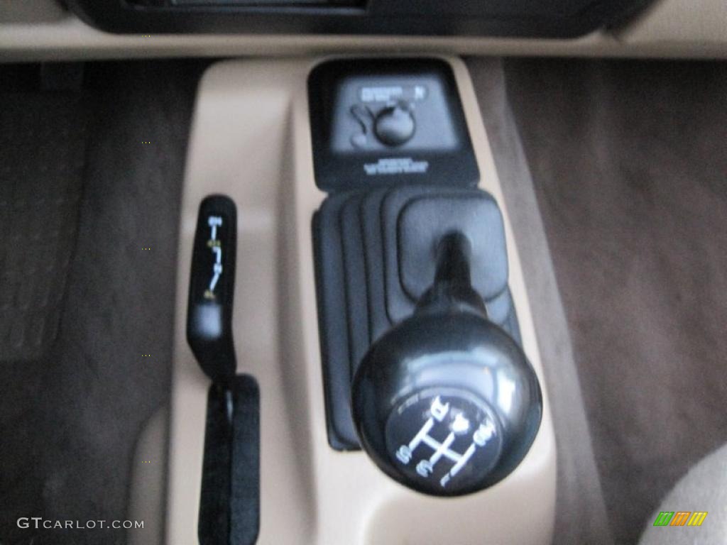 2001 Jeep Wrangler Sahara 4x4 5 Speed Manual Transmission Photo #43430153