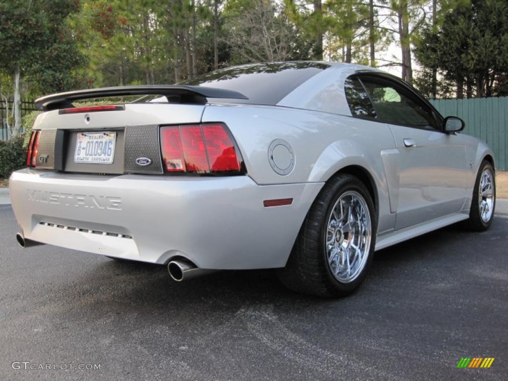 2003 Mustang GT Coupe - Silver Metallic / Medium Graphite photo #18