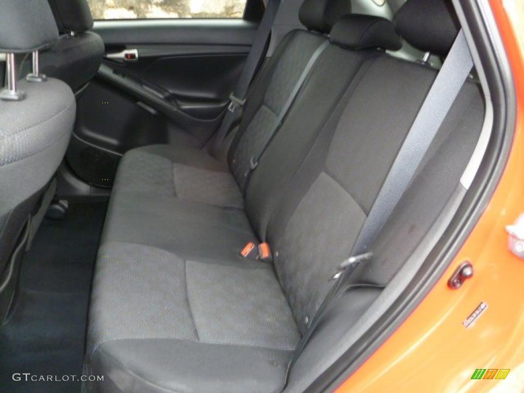 2009 Matrix S - Radiant Red / Dark Charcoal photo #20