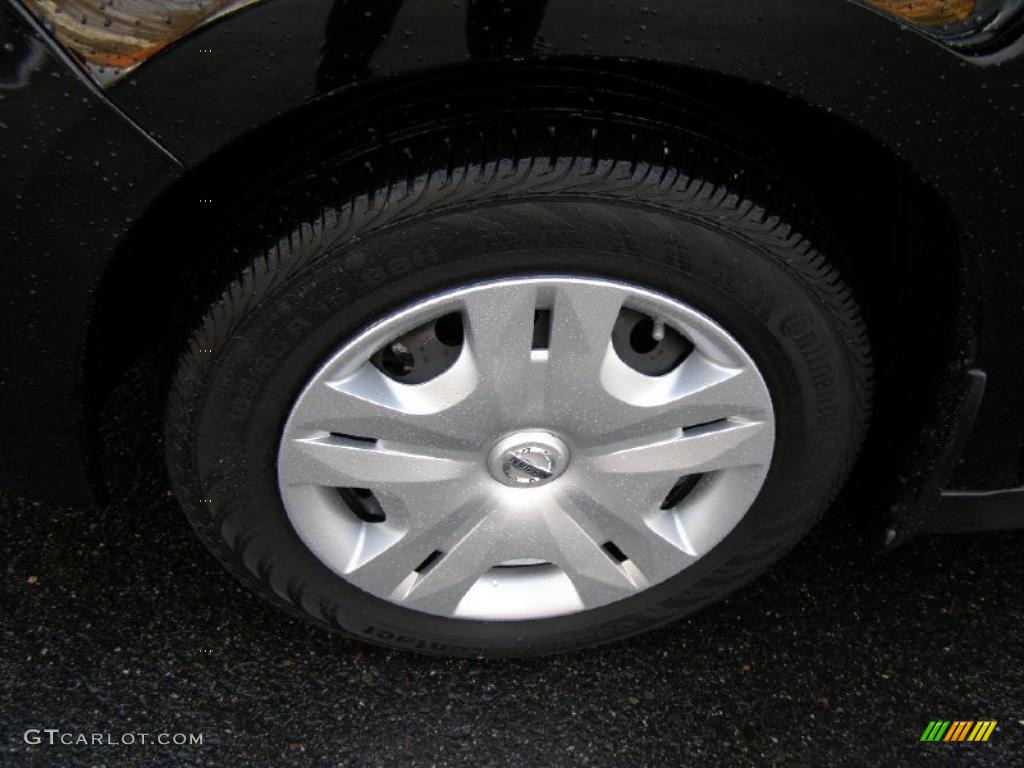 2010 Nissan Versa 1.8 S Hatchback Wheel Photo #43431277