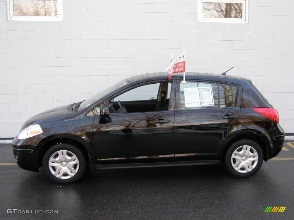 Super Black 2010 Nissan Versa 1.8 S Hatchback Exterior Photo #43431297