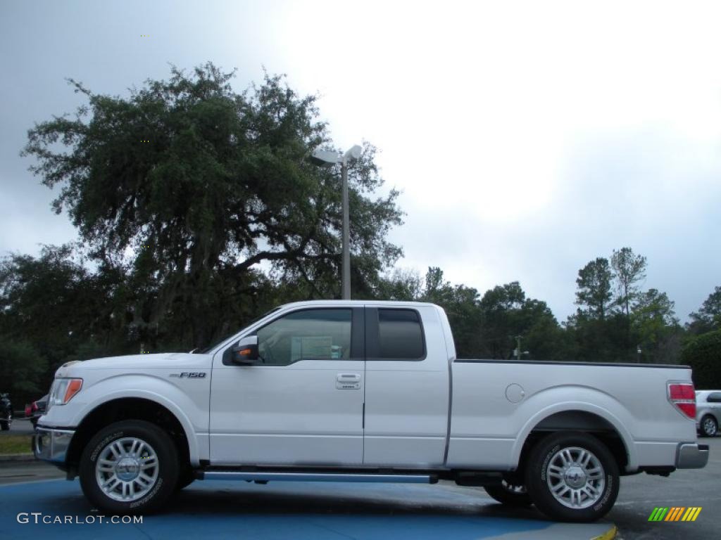 2011 F150 Lariat SuperCab - White Platinum Metallic Tri-Coat / Pale Adobe photo #2