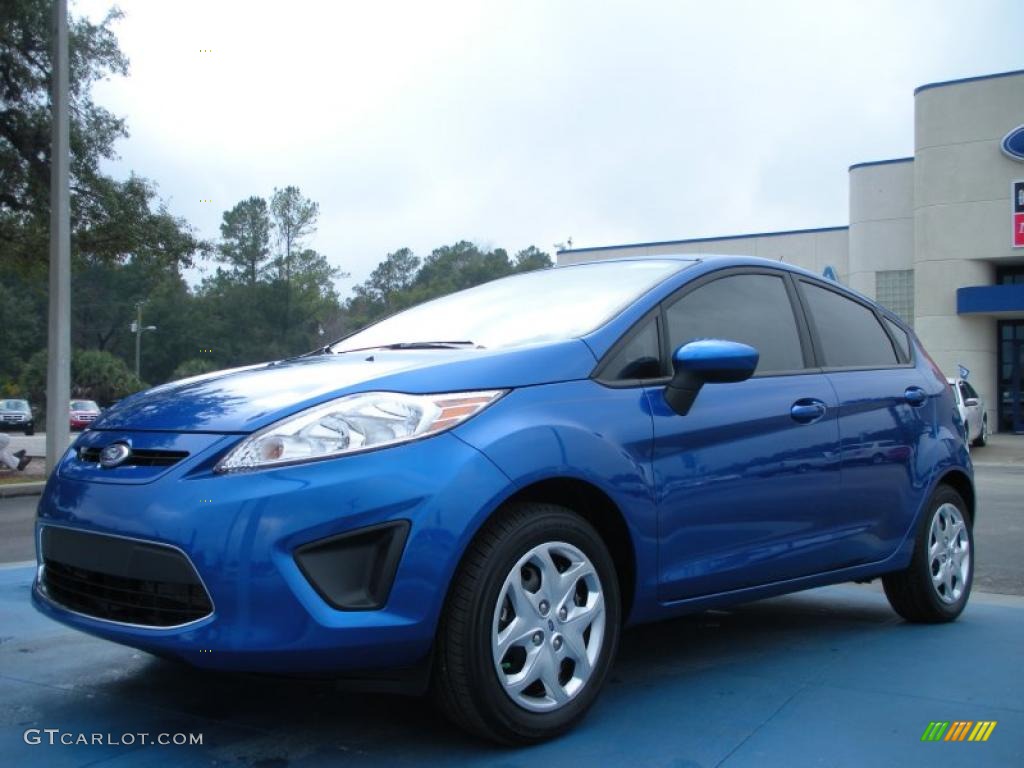 2011 Fiesta SE Hatchback - Blue Flame Metallic / Charcoal Black/Blue Cloth photo #1