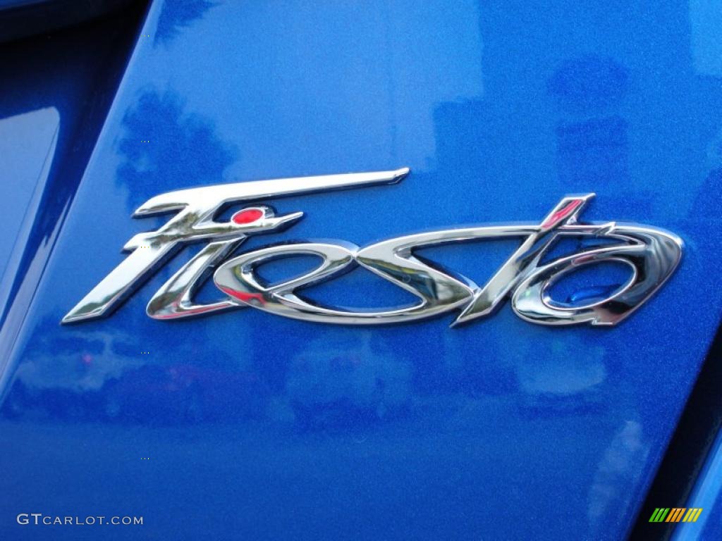 2011 Fiesta SE Hatchback - Blue Flame Metallic / Charcoal Black/Blue Cloth photo #4