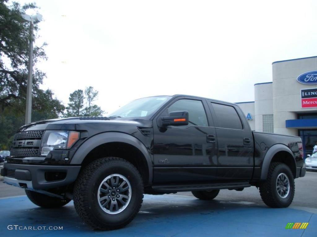 2011 F150 SVT Raptor SuperCrew 4x4 - Tuxedo Black Metallic / Raptor Black photo #1