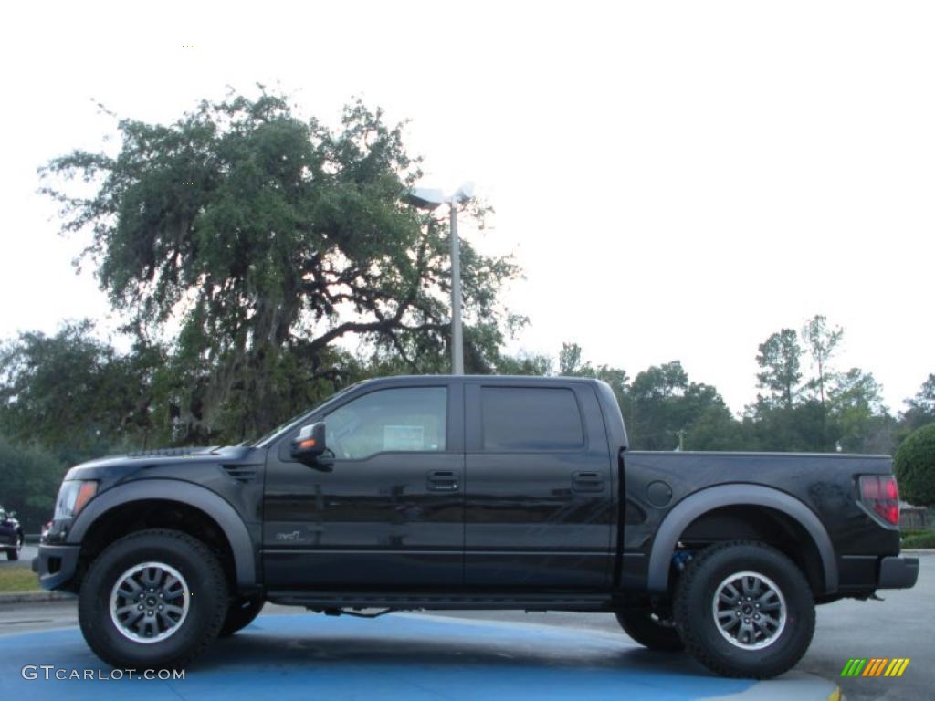 2011 F150 SVT Raptor SuperCrew 4x4 - Tuxedo Black Metallic / Raptor Black photo #2