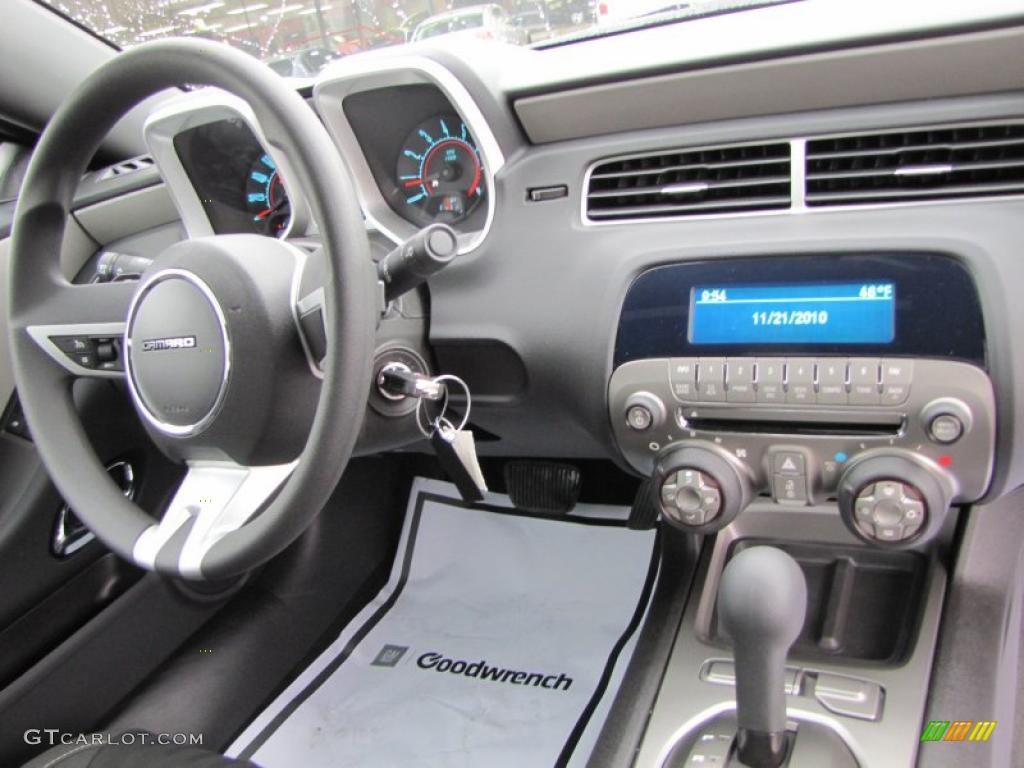 2011 Chevrolet Camaro LS Coupe Black Dashboard Photo #43436367