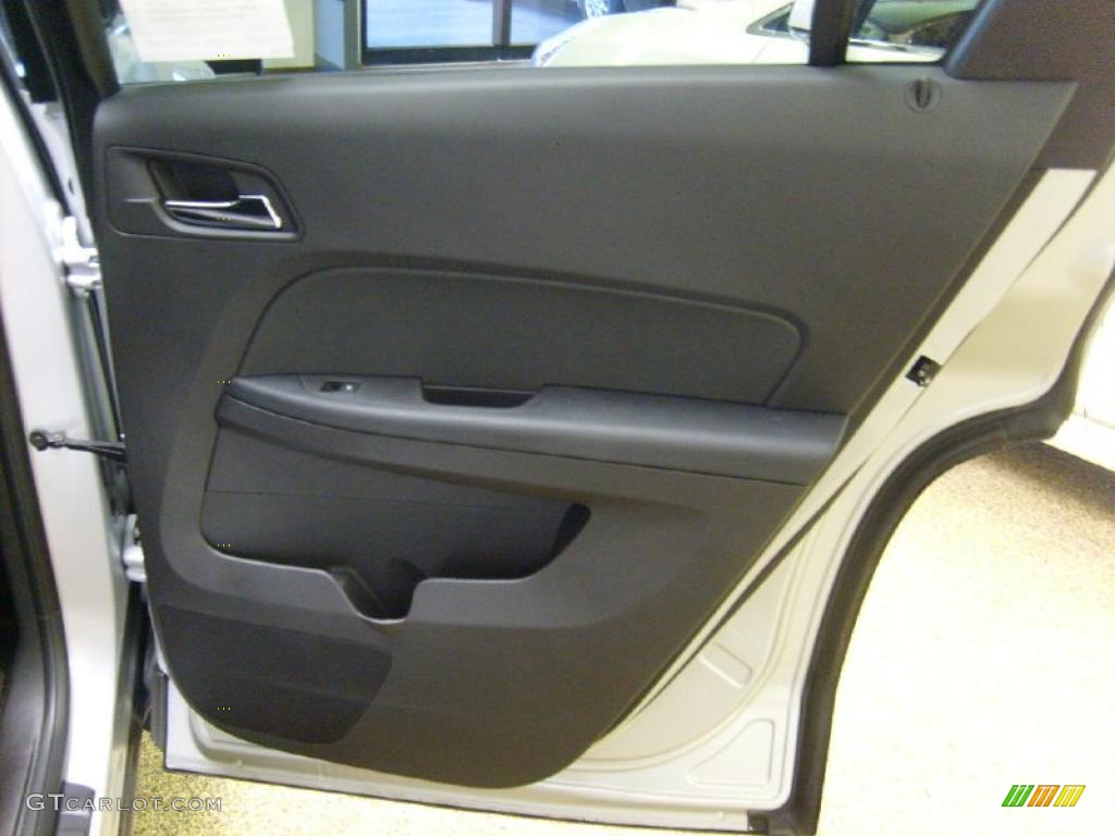 2011 GMC Terrain SLE AWD Jet Black Door Panel Photo #43436615