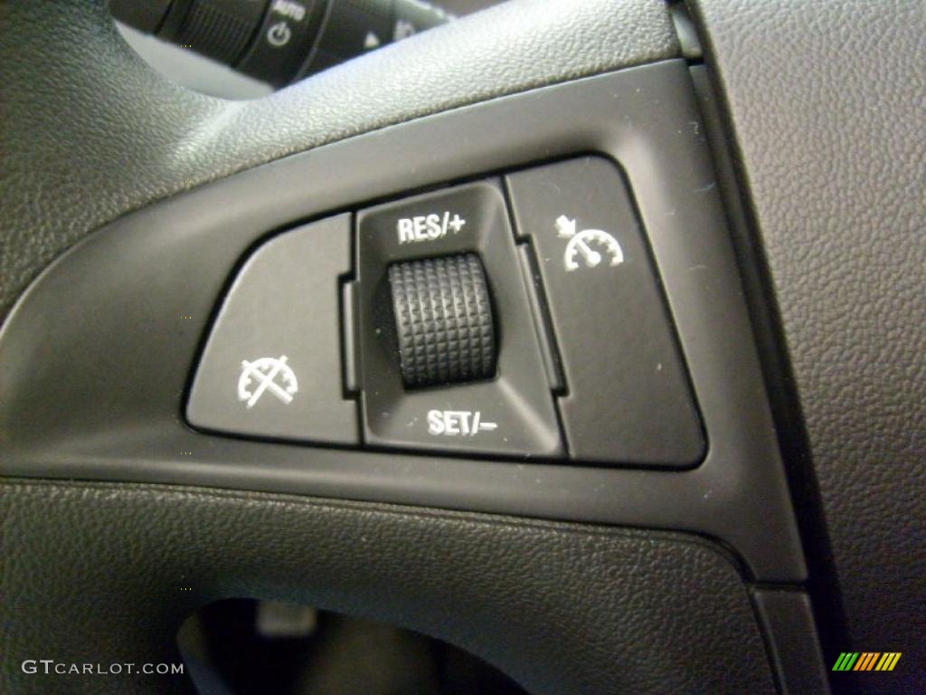 2011 GMC Terrain SLE AWD Controls Photo #43436647