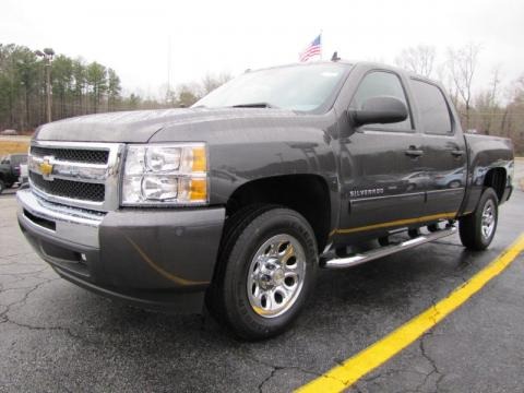 2011 Chevrolet Silverado 1500 LS Crew Cab Data, Info and Specs