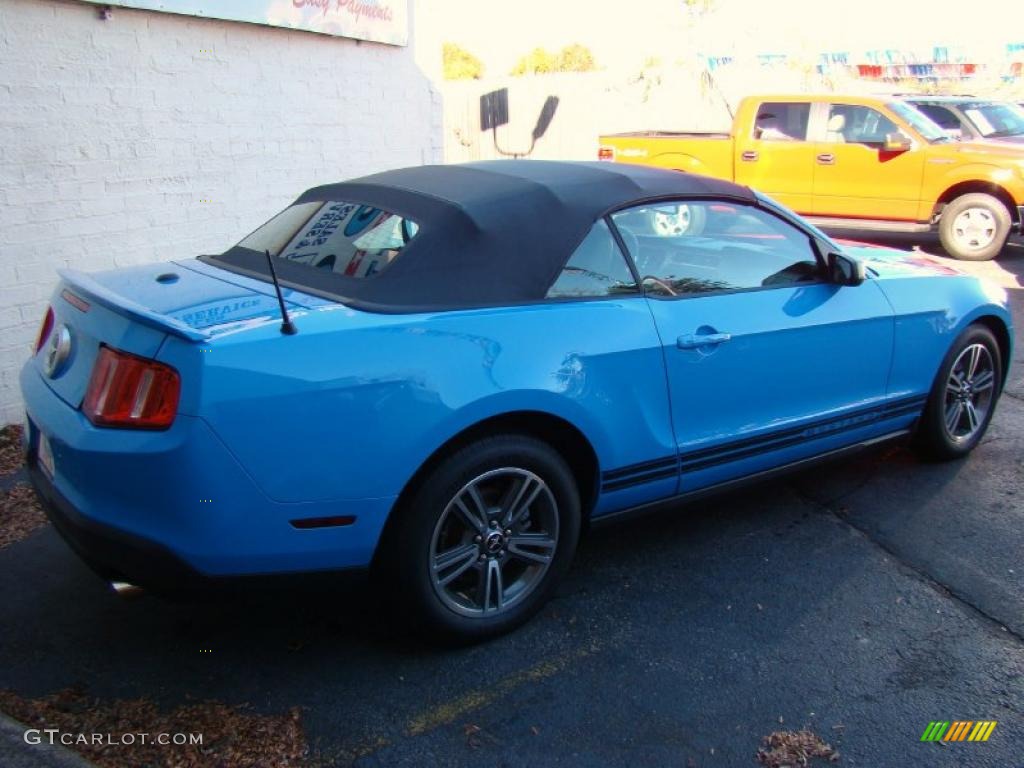 2010 Mustang V6 Premium Convertible - Grabber Blue / Charcoal Black photo #4