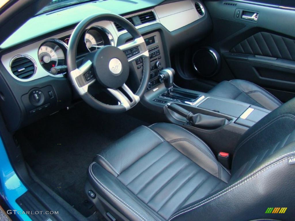 2010 Mustang V6 Premium Convertible - Grabber Blue / Charcoal Black photo #9