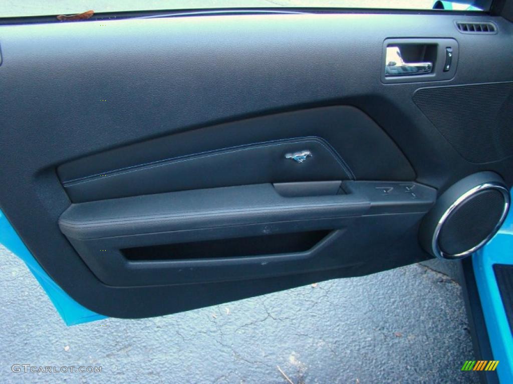 2010 Mustang GT Premium Convertible - Grabber Blue / Charcoal Black/Grabber Blue photo #7