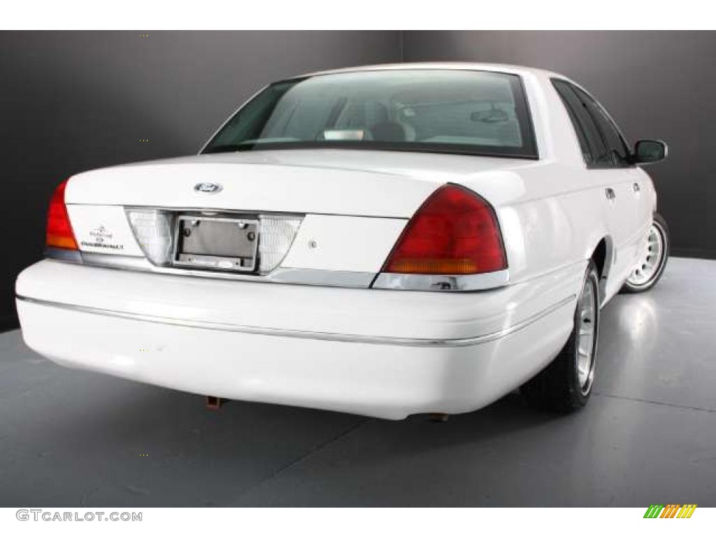 1998 Crown Victoria LX Sedan - Vibrant White / Light Graphite photo #2