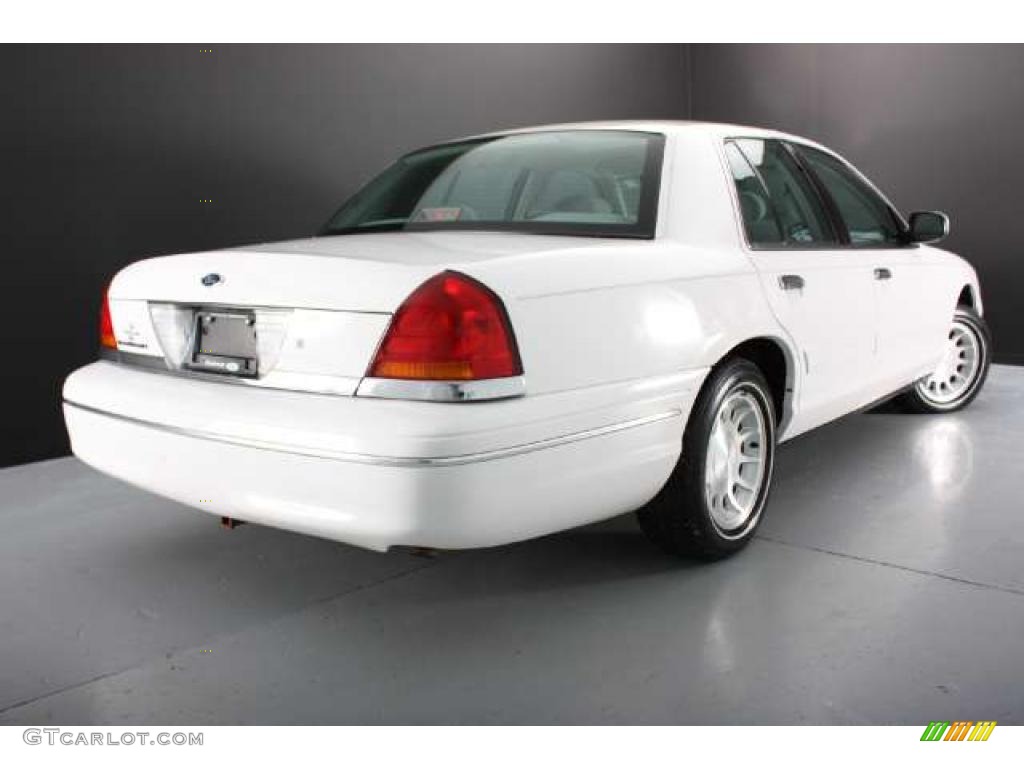 1998 Crown Victoria LX Sedan - Vibrant White / Light Graphite photo #6
