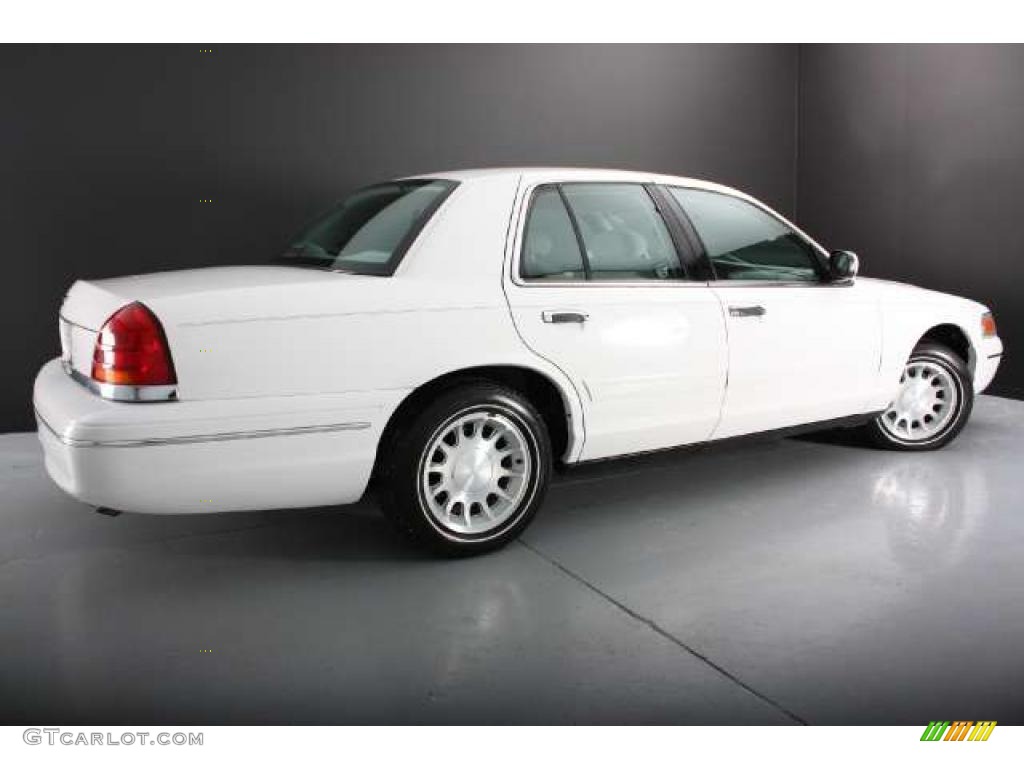 1998 Crown Victoria LX Sedan - Vibrant White / Light Graphite photo #24