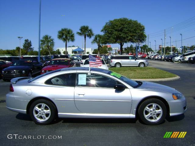 2003 Stratus SXT Coupe - Bright Silver Metallic / Sandstone photo #2