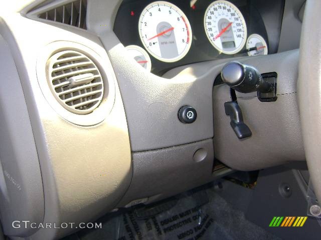 2003 Stratus SXT Coupe - Bright Silver Metallic / Sandstone photo #22