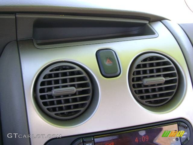 2003 Stratus SXT Coupe - Bright Silver Metallic / Sandstone photo #26