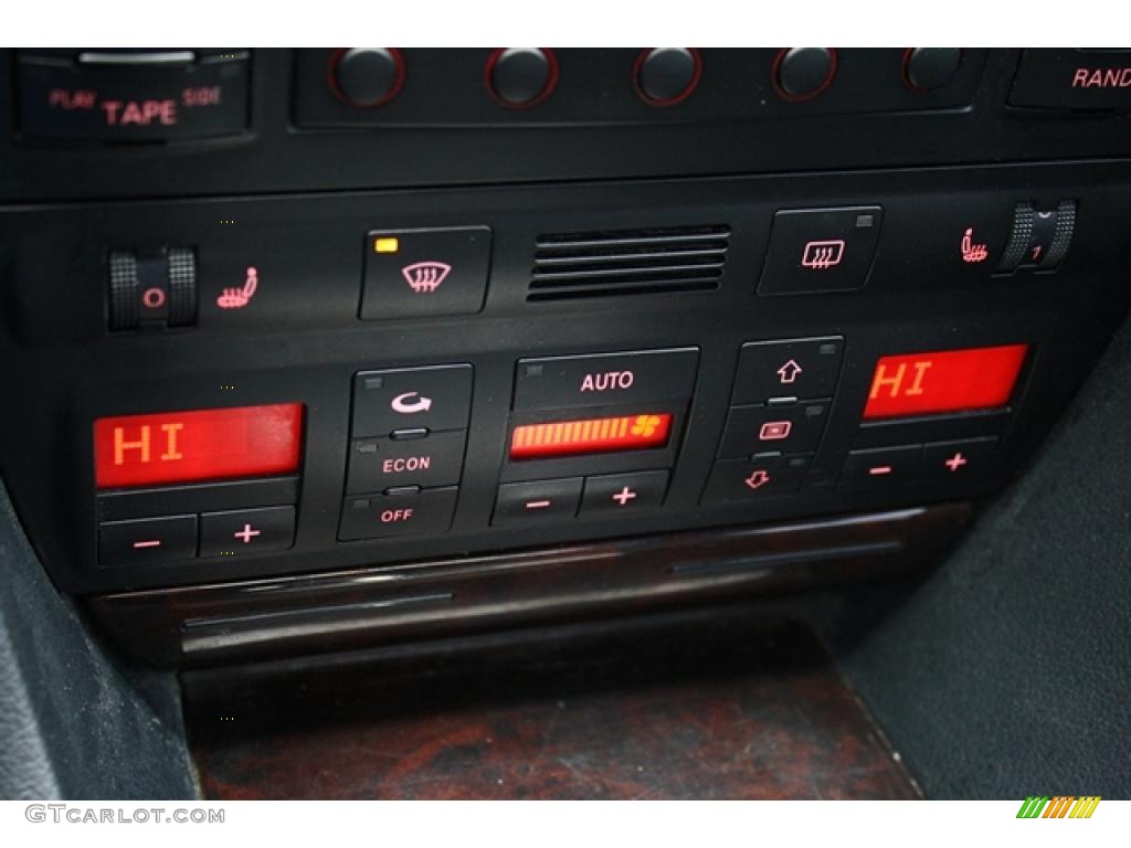 2000 Audi A6 4.2 quattro Sedan Controls Photos