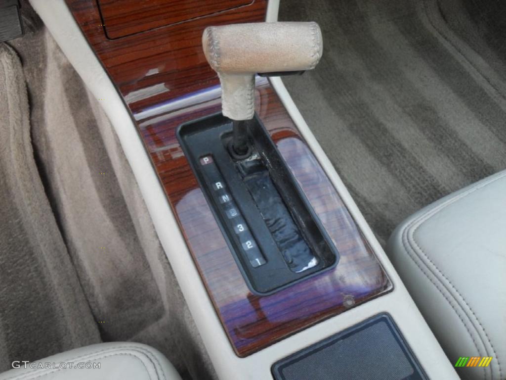 1995 Cadillac Seville STS Transmission Photos