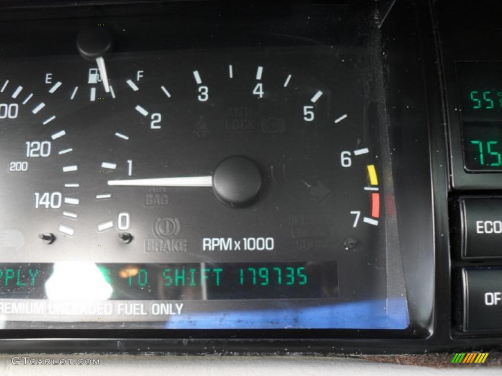 1995 Seville STS - White / Cashmere photo #16