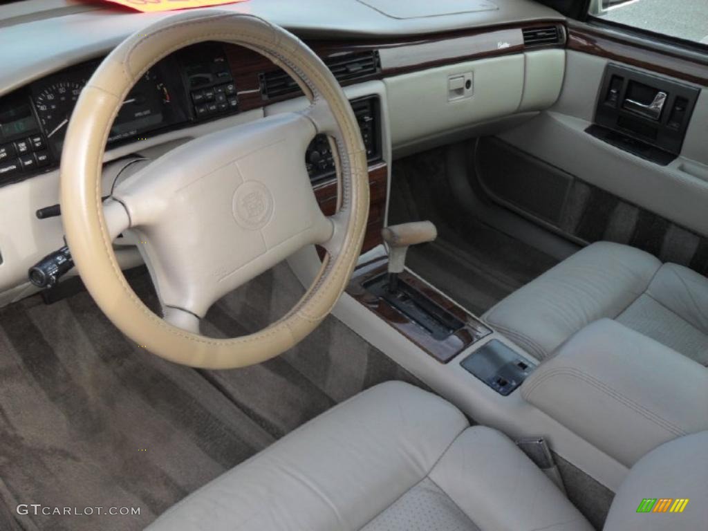 Cashmere Interior 1995 Cadillac Seville STS Photo #43461892
