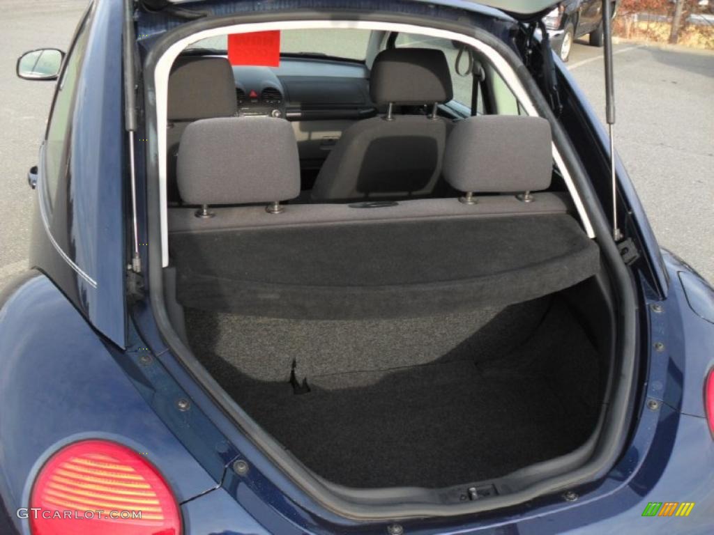 2005 Volkswagen New Beetle GL Coupe Trunk Photo #43462109
