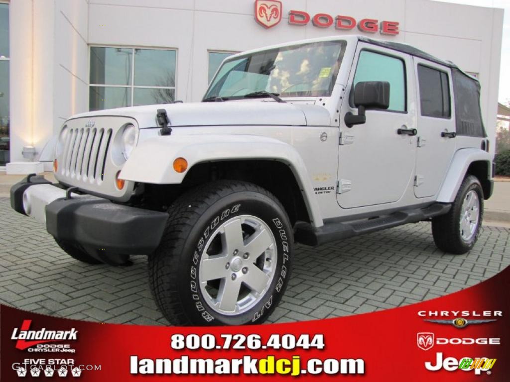 Bright Silver Metallic Jeep Wrangler Unlimited