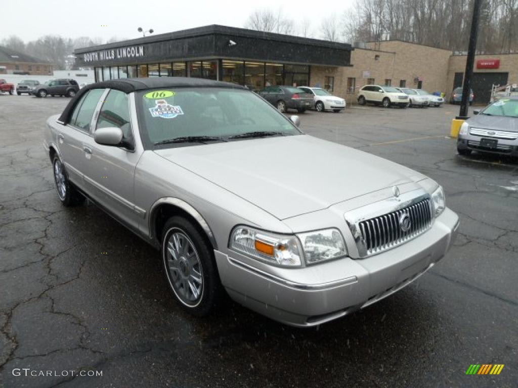 2006 Grand Marquis GS - Silver Birch Metallic / Charcoal Black photo #5