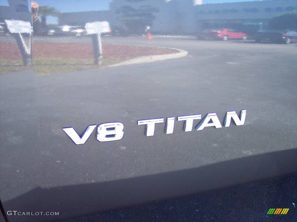 2005 Titan XE King Cab - Galaxy Black / Graphite/Titanium photo #10