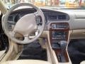 Blond 2000 Nissan Altima GLE Dashboard