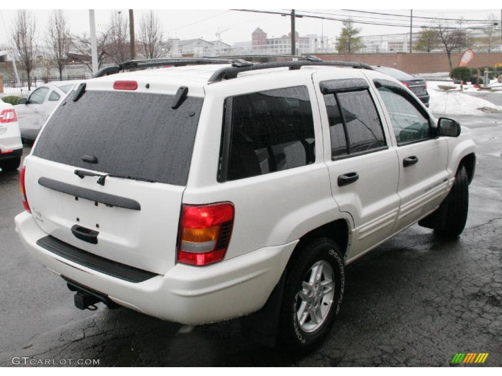 2004 Grand Cherokee Laredo 4x4 - Stone White / Dark Slate Gray photo #4