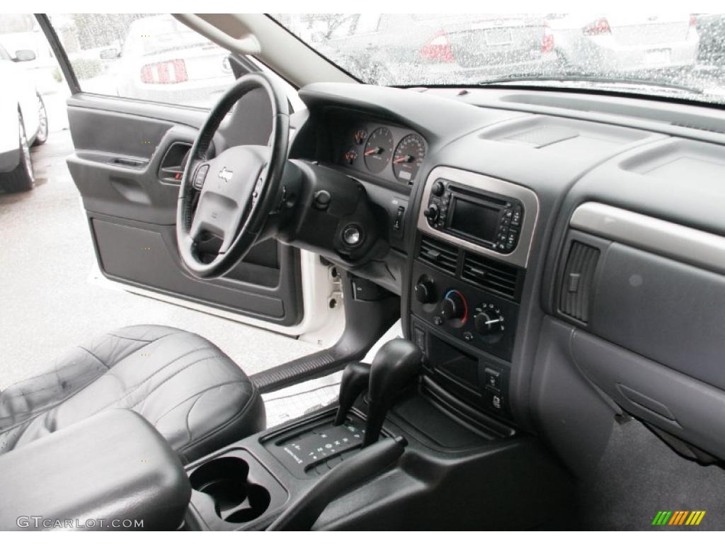 2004 Grand Cherokee Laredo 4x4 - Stone White / Dark Slate Gray photo #5