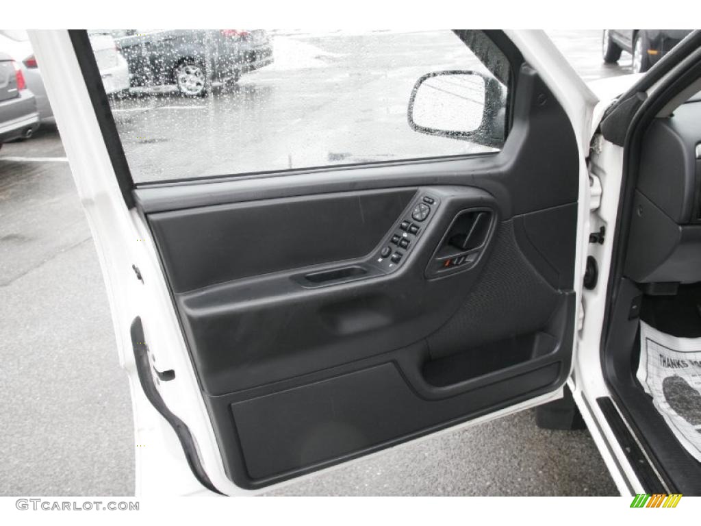 2004 Grand Cherokee Laredo 4x4 - Stone White / Dark Slate Gray photo #13