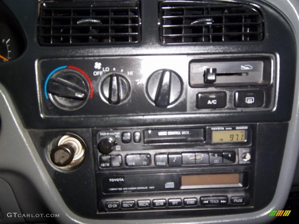 1996 Camry LE Sedan - Black / Gray photo #10