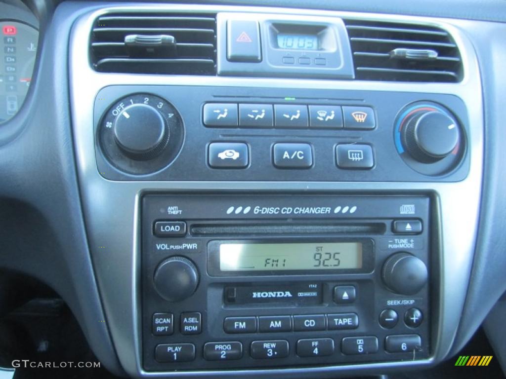2001 Honda Accord EX Coupe Controls Photo #43478070