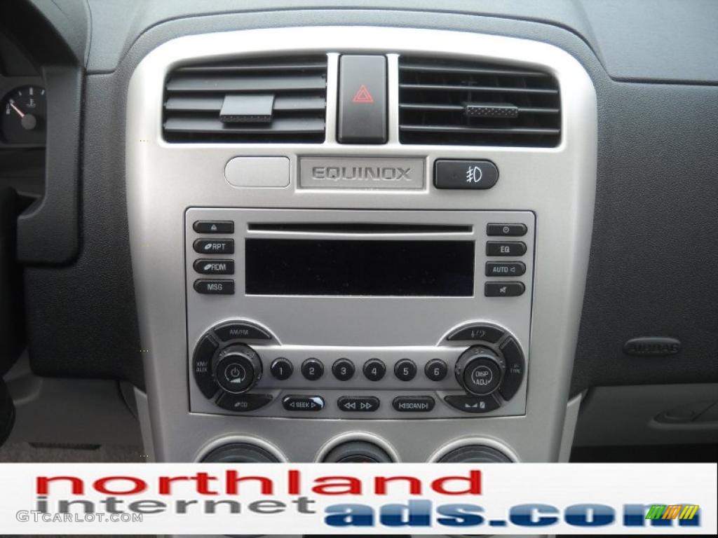 2006 Equinox LT AWD - Galaxy Silver Metallic / Light Gray photo #17