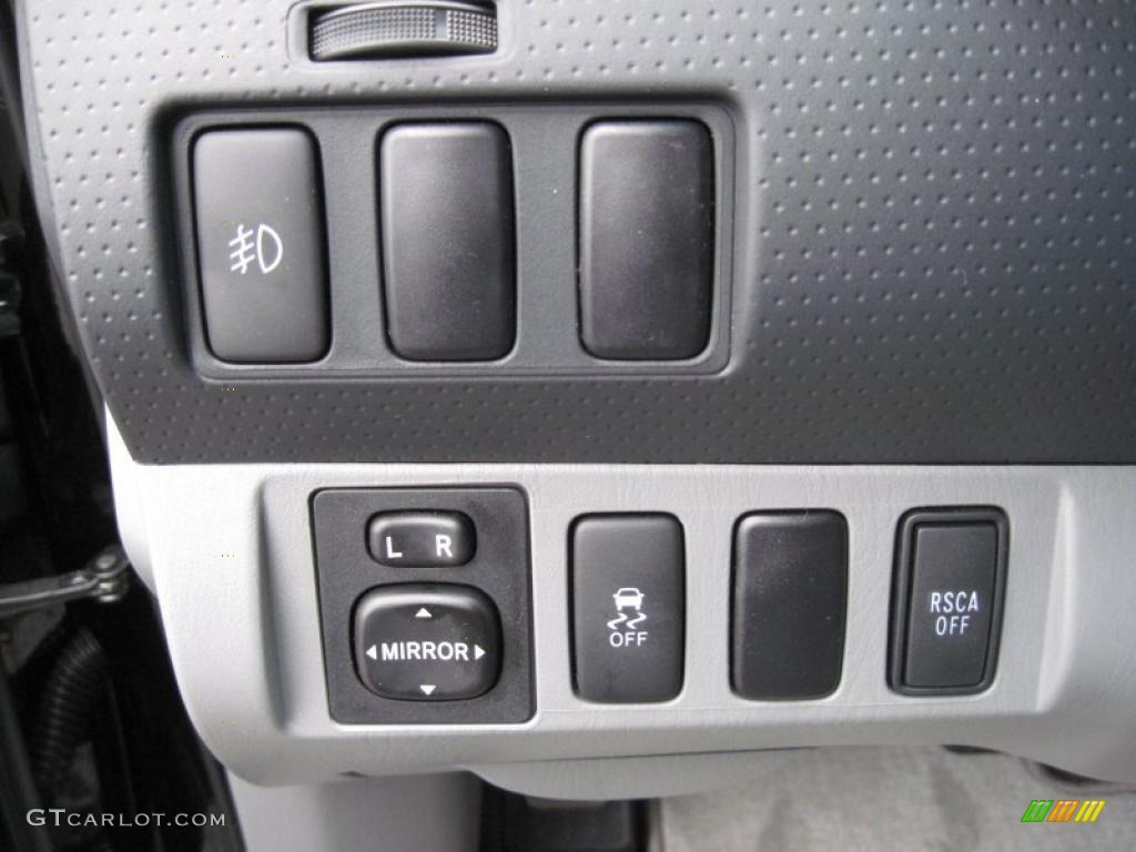 2011 Toyota Tacoma V6 SR5 Double Cab 4x4 Controls Photo #43482591