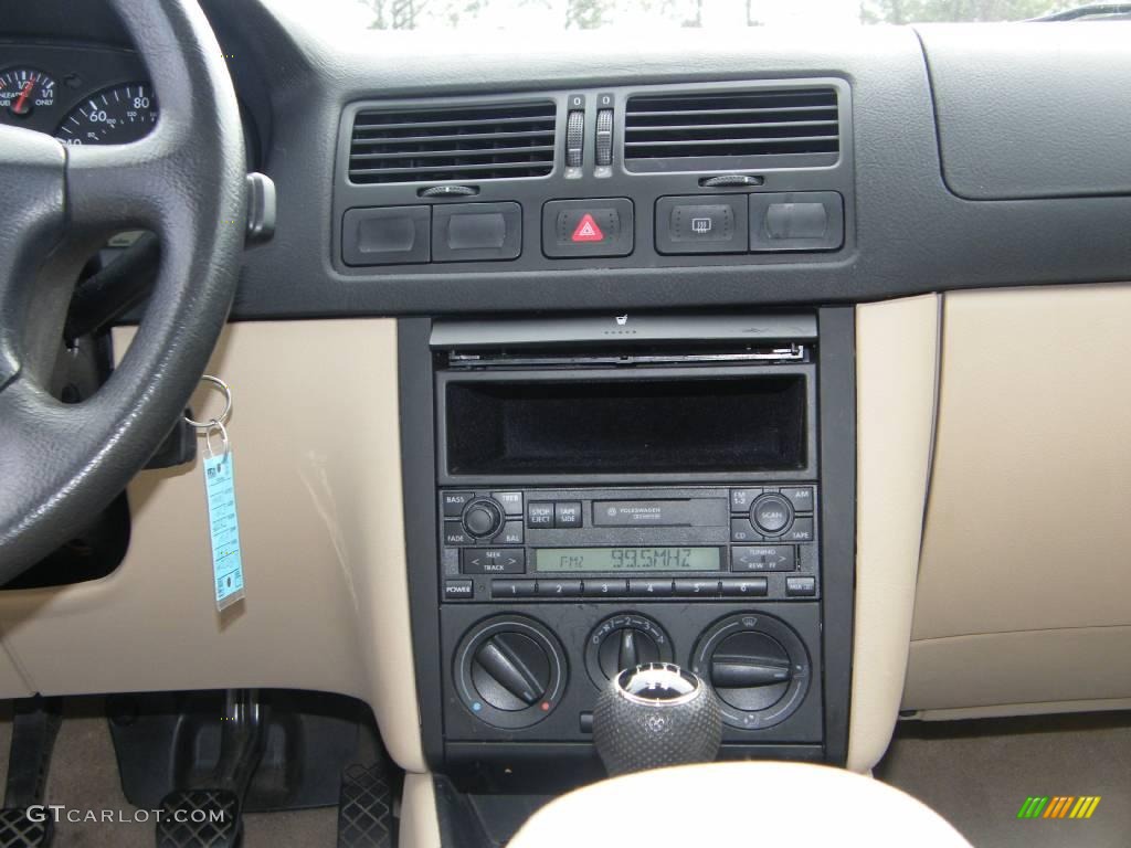 1999 Jetta GLS Sedan - Bright Green Pearl / Beige photo #19