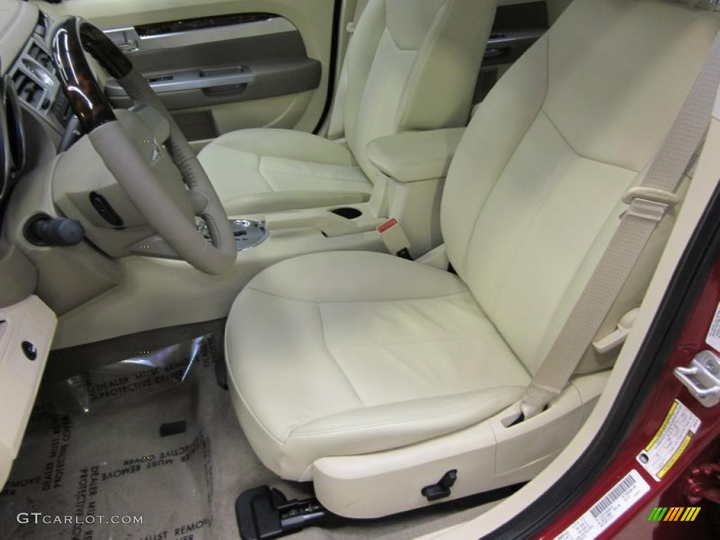 Medium Pebble Beige/Cream Interior 2010 Chrysler Sebring Limited Sedan Photo #43486676