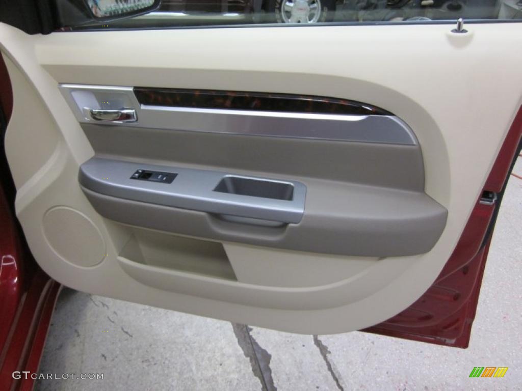 2010 Chrysler Sebring Limited Sedan Medium Pebble Beige/Cream Door Panel Photo #43486992